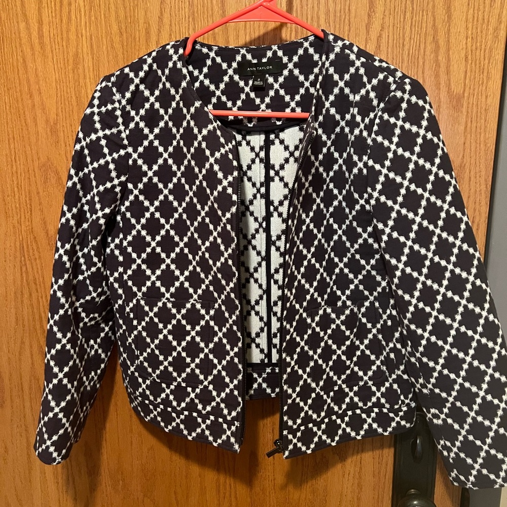 Checkered navy blue blazer